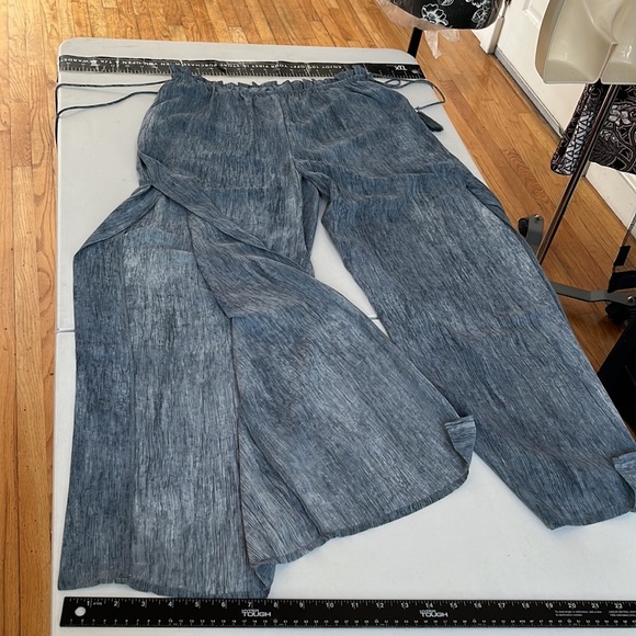 Moon River size large lightweight blue wide leg high slit lined with shorts - Picture 1 of 16